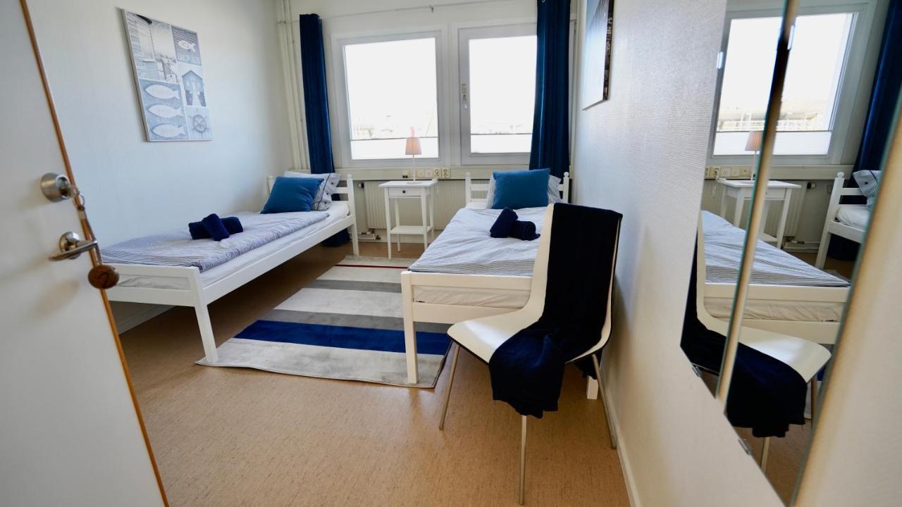 Henans Hostel In The Marina Ngoại thất bức ảnh
